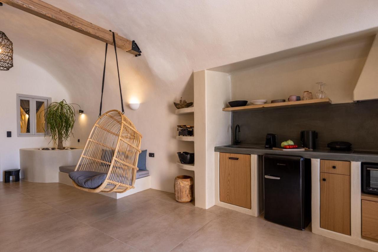 Sando Traditional Cave Villas With Jacuzzi And Sea View Vourvoúlos 外观 照片
