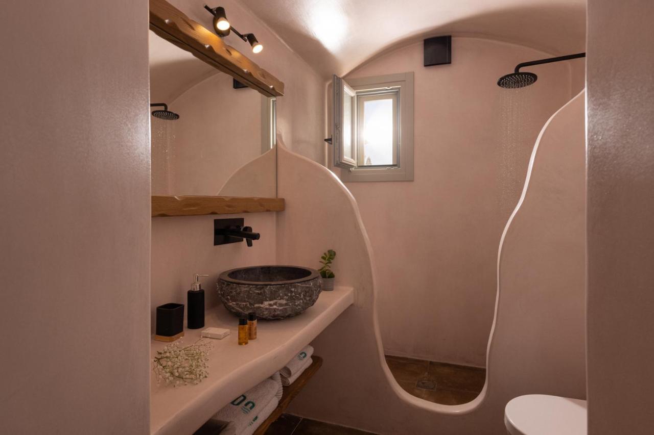 Sando Traditional Cave Villas With Jacuzzi And Sea View Vourvoúlos 外观 照片