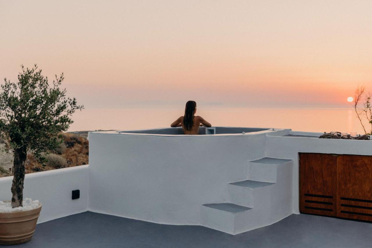 Sando Traditional Cave Villas With Jacuzzi And Sea View Vourvoúlos 外观 照片